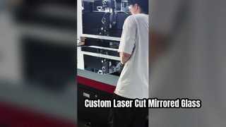 Motivi personalizzati tagliati al laser su vetro a specchio lungo 1,4 metri