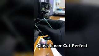 Quadrato arrotondato con taglio laser in vetro verde da 3 mm