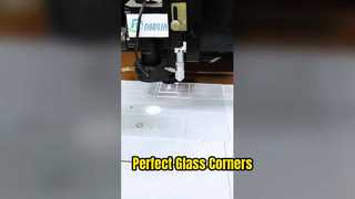 Angolo quadrato arrotondato con taglio laser in vetro ultra bianco da 2 mm